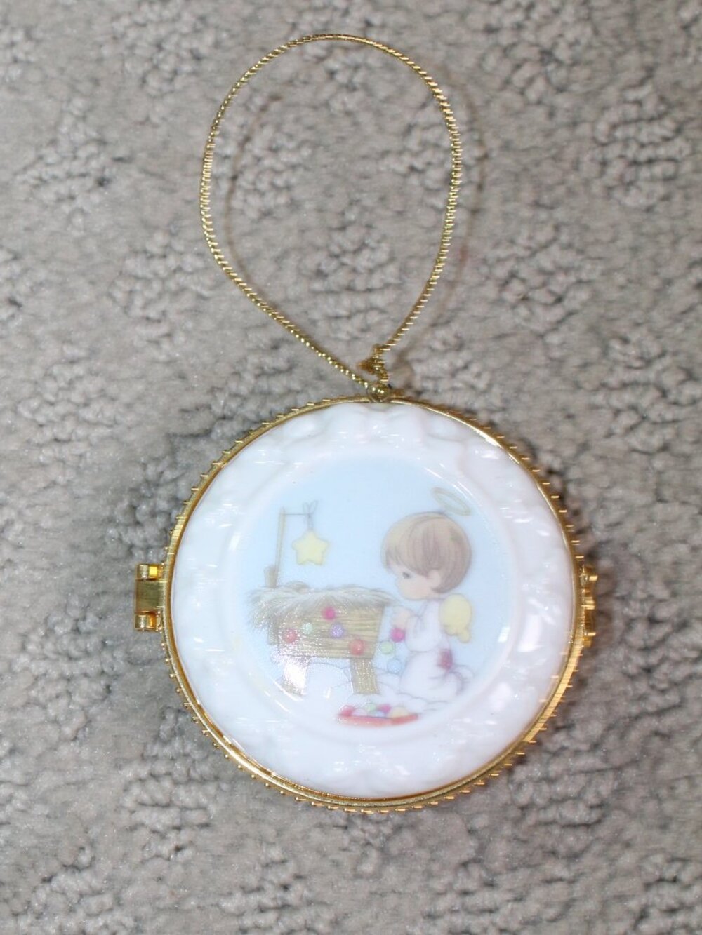 Precious Moments Nativity Scene Locket Ornament